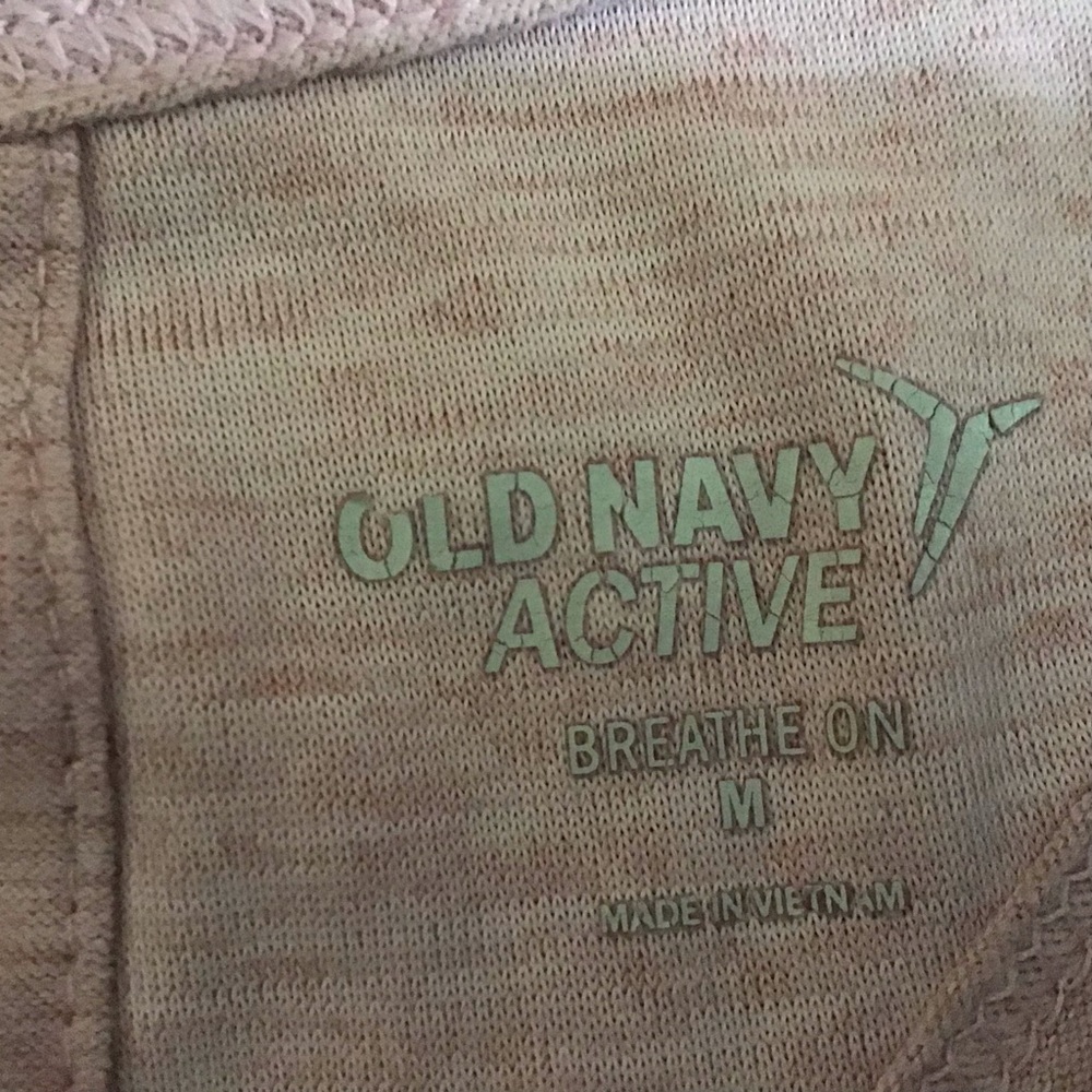 Old Navy Active Tank - Picture 4 of 7